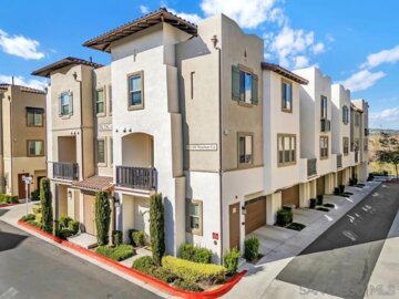 344 Waterbury Court Photo