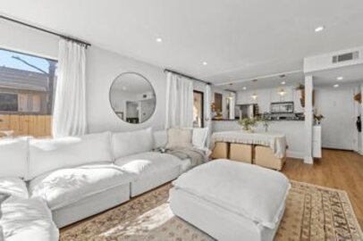 Stunning Newly Listed Towne Villas Condominium Located at 8731 Graves Avenue #42